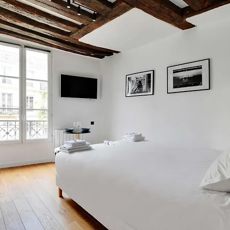 Charming A-c - 2p - Le Marais Apartman *