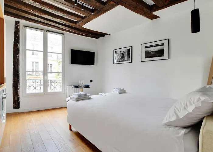 Charming A-c - 2p - Le Marais Apartment *